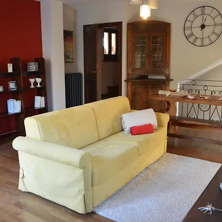 La Pietra Rosa Apartment *